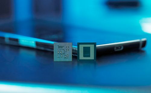 2021年上半年5G芯片与手机软件设计表现分析 领军者与创新者